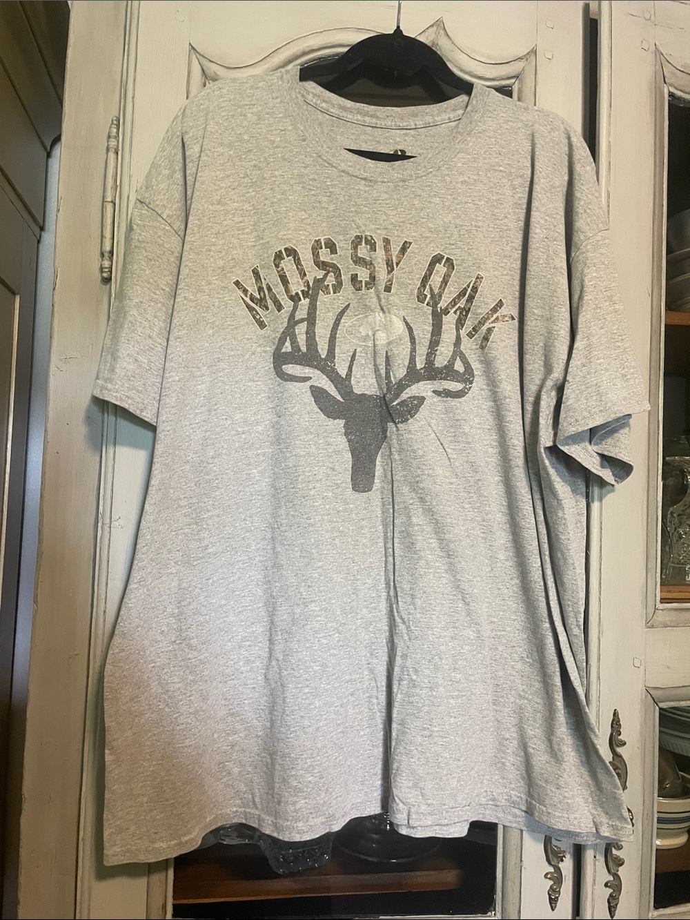 Mossy Oak Light Gray Short Sleeve Tee with Antler Graphic